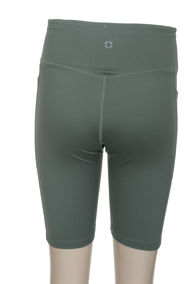 Ropa Deportiva / Salida de Baño color Verde - Ostu
