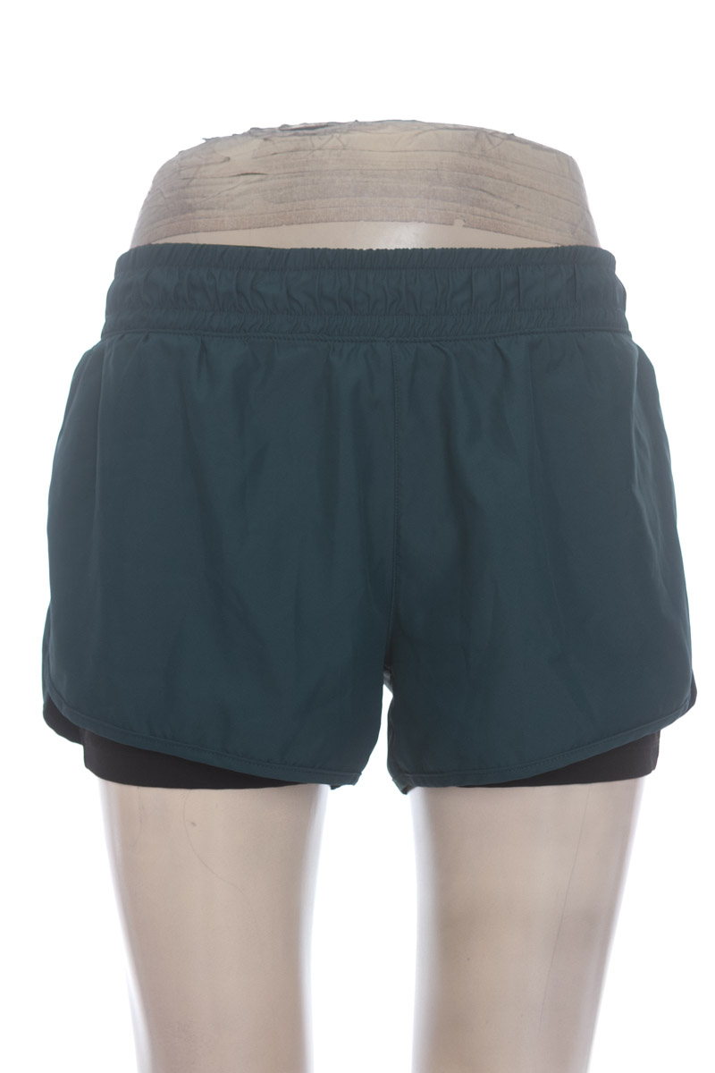 Ropa Deportiva / Salida de Baño color Verde - Punto Blanco