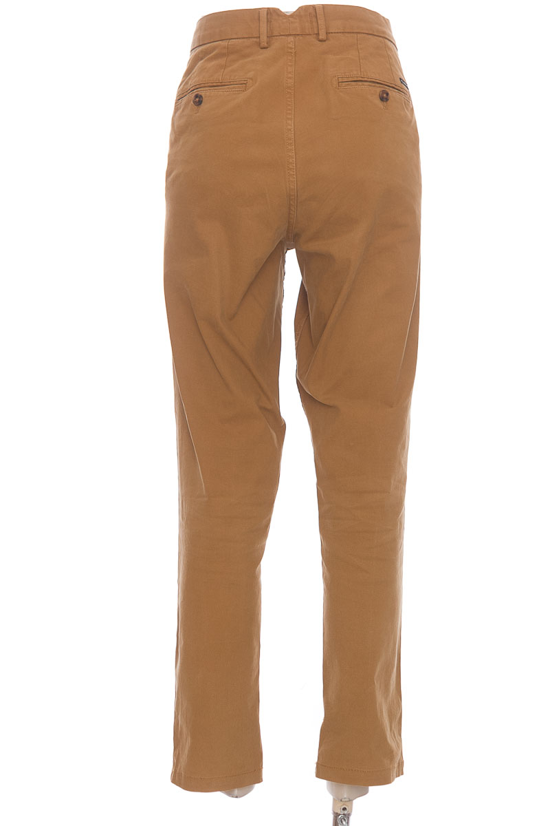 Pantalón color Mostaza - Pull & Bear