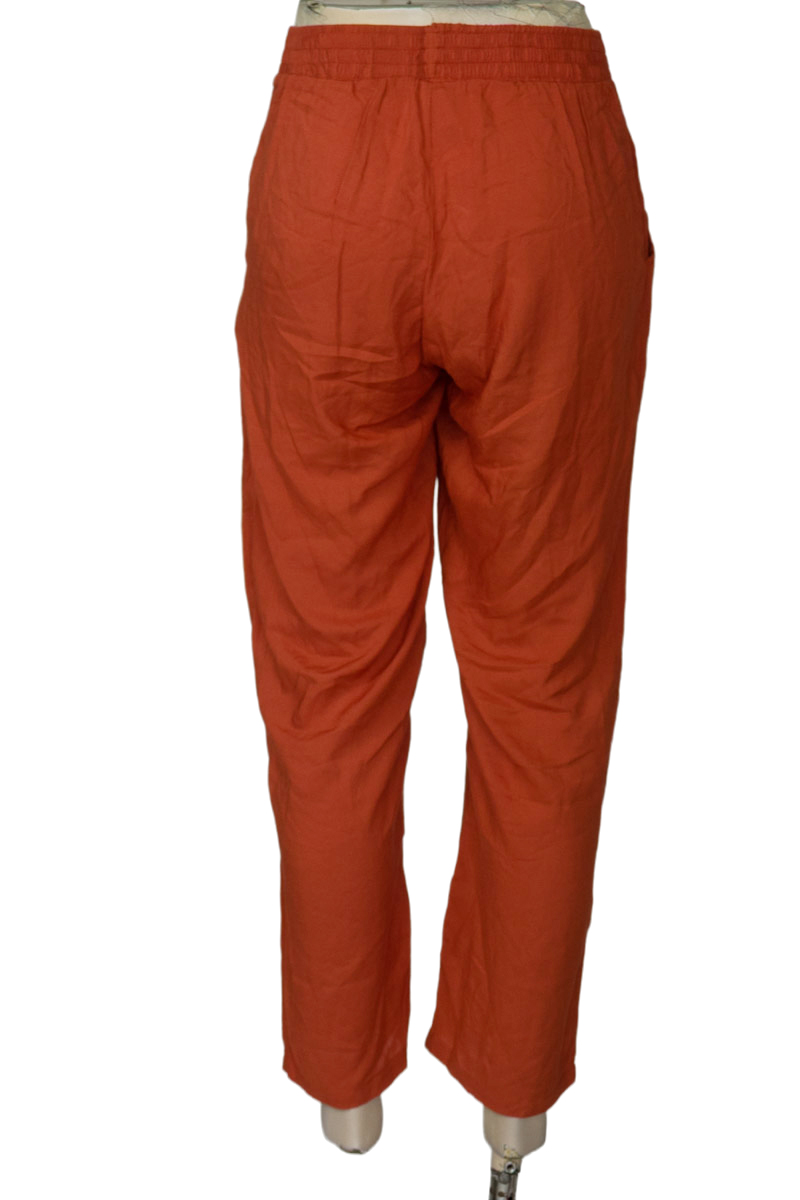 Pantalones color Naranja - Closeando