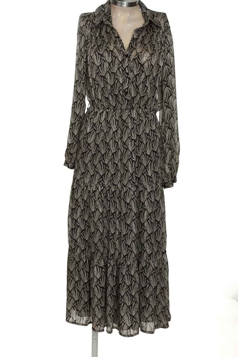 Vestido / Enterizo color Negro - Formula Joven