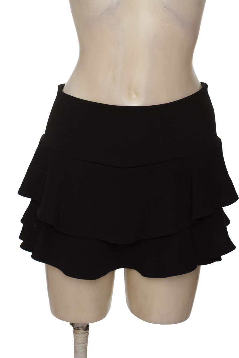 Falda color Negro - Closeando