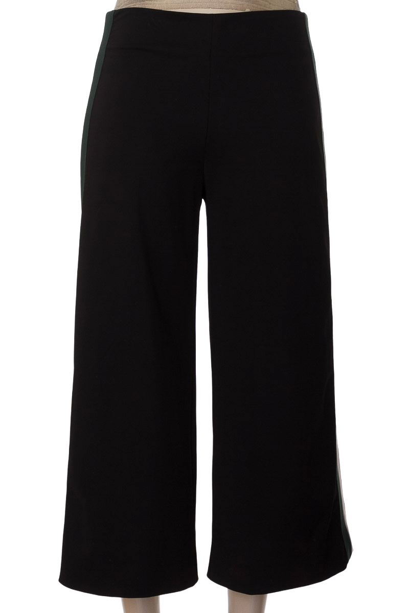 Pantalones color Negro - Trii