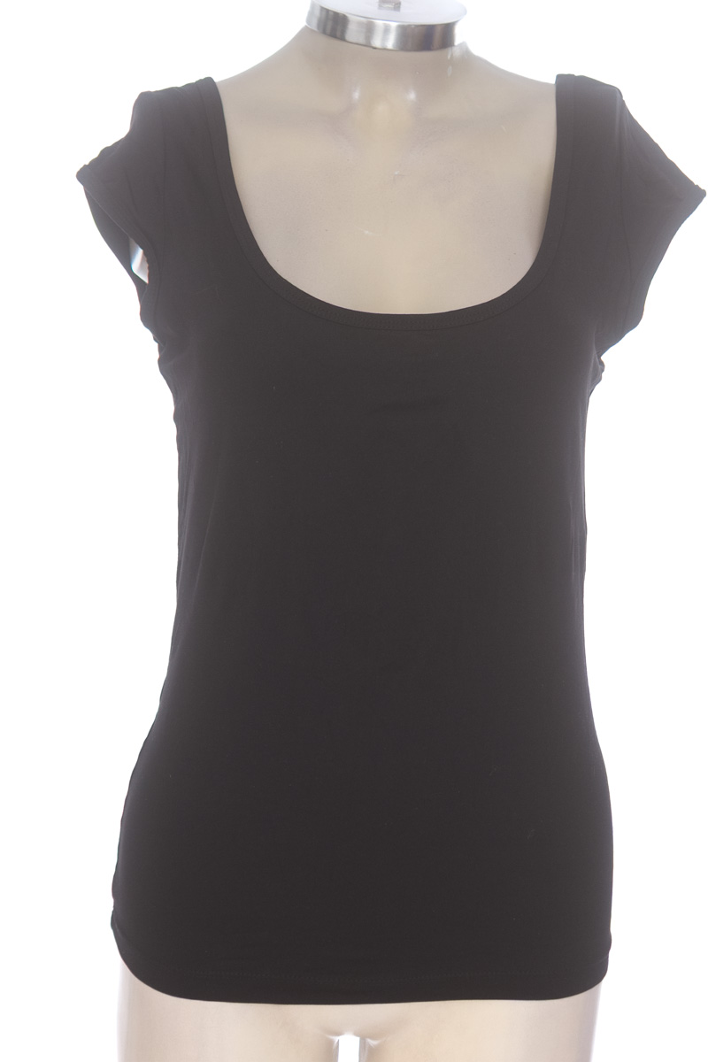 Top / Camiseta color Negro - Julio