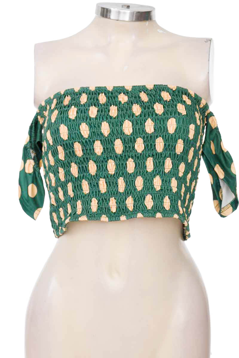 Top / Camiseta color Verde - Closeando