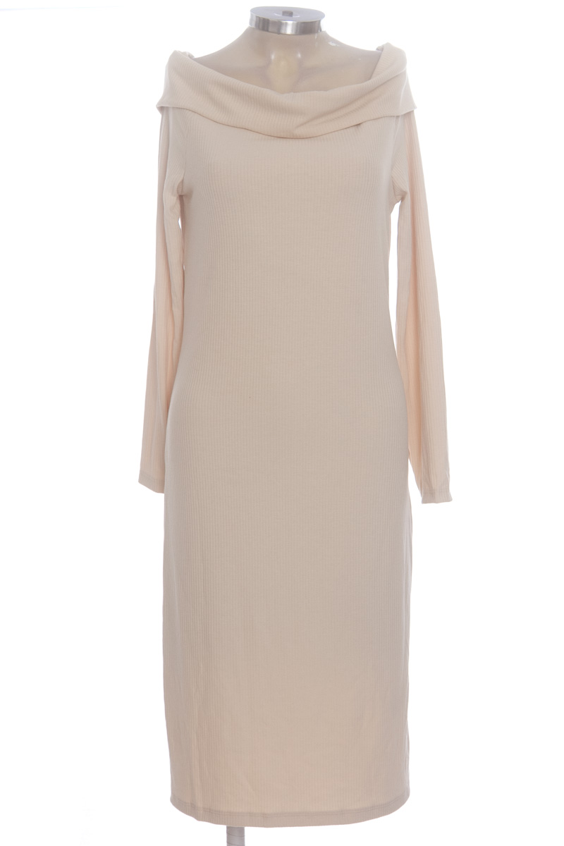 Vestido / Enterizo color Beige - Koaj