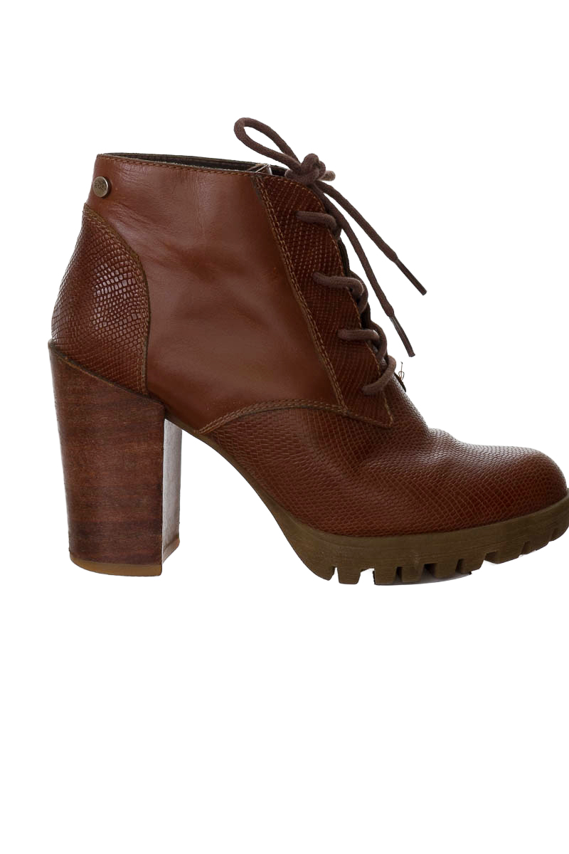 Zapatos color Café - Bosi