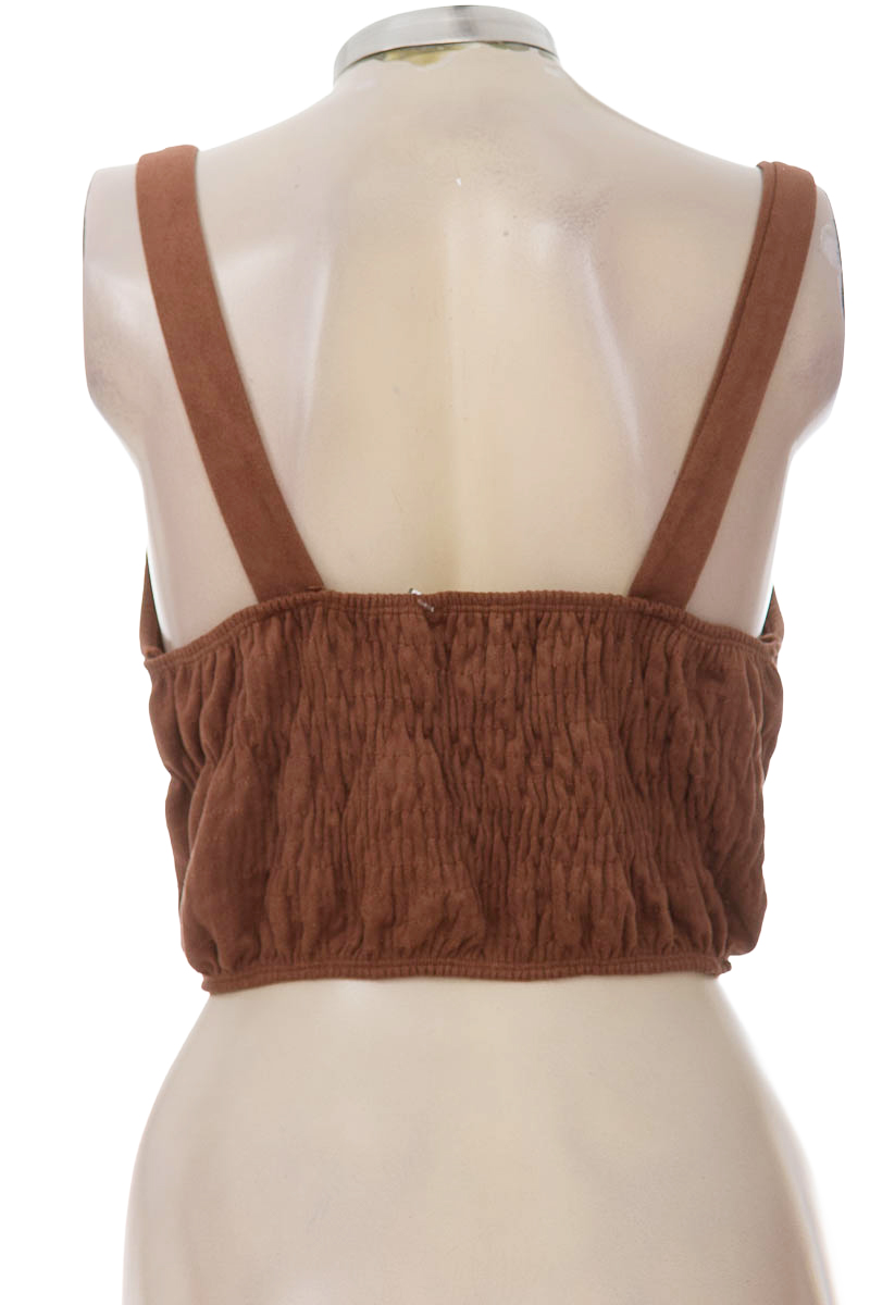 Top / Camiseta color Café - Pacifika