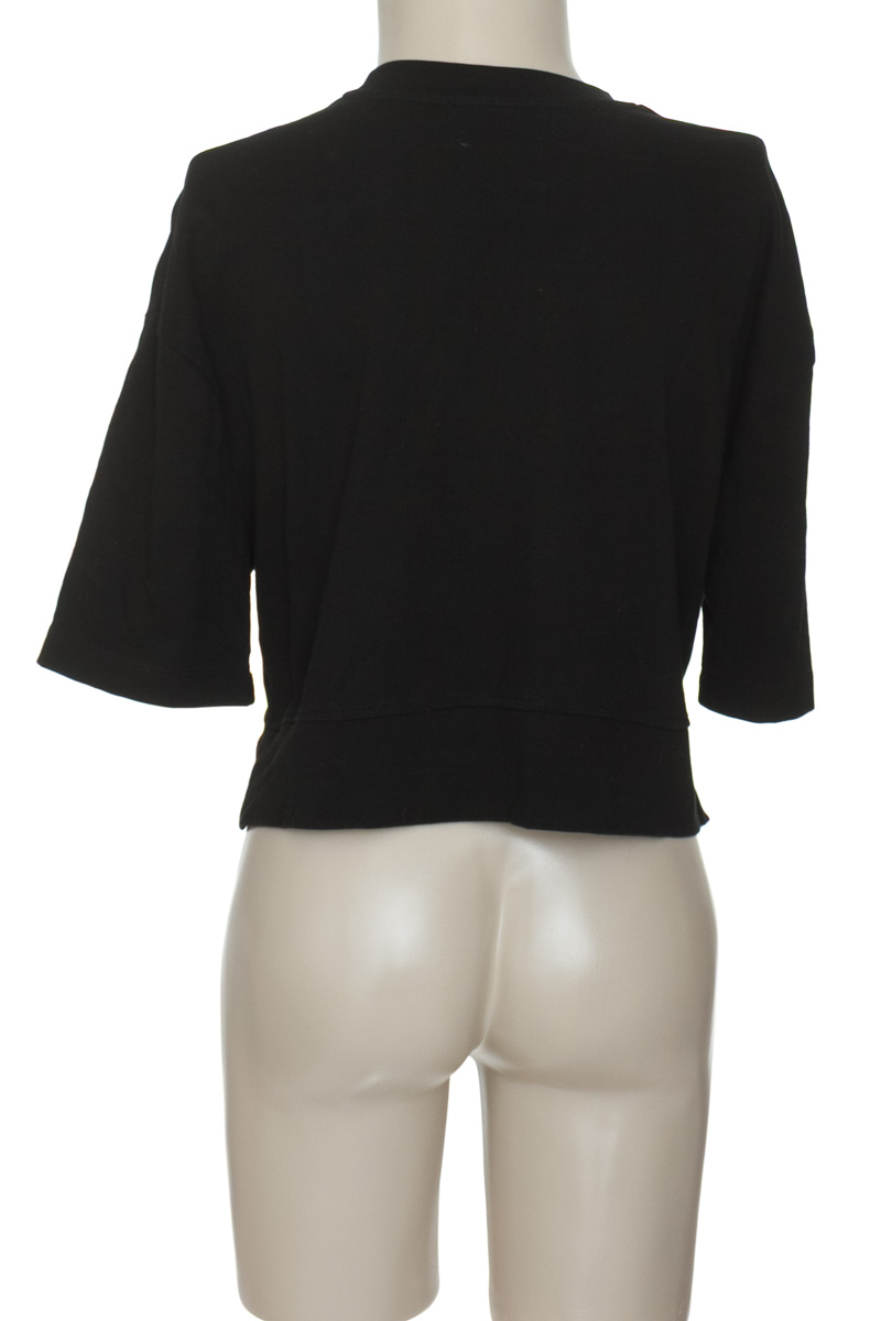Top / Camiseta color Negro - Zara