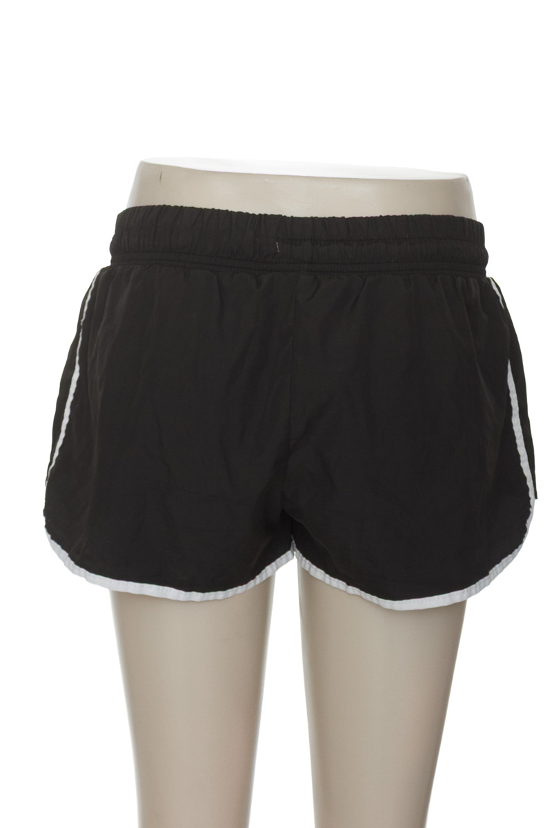 Ropa Deportiva / Salida de Baño color Negro - Gef