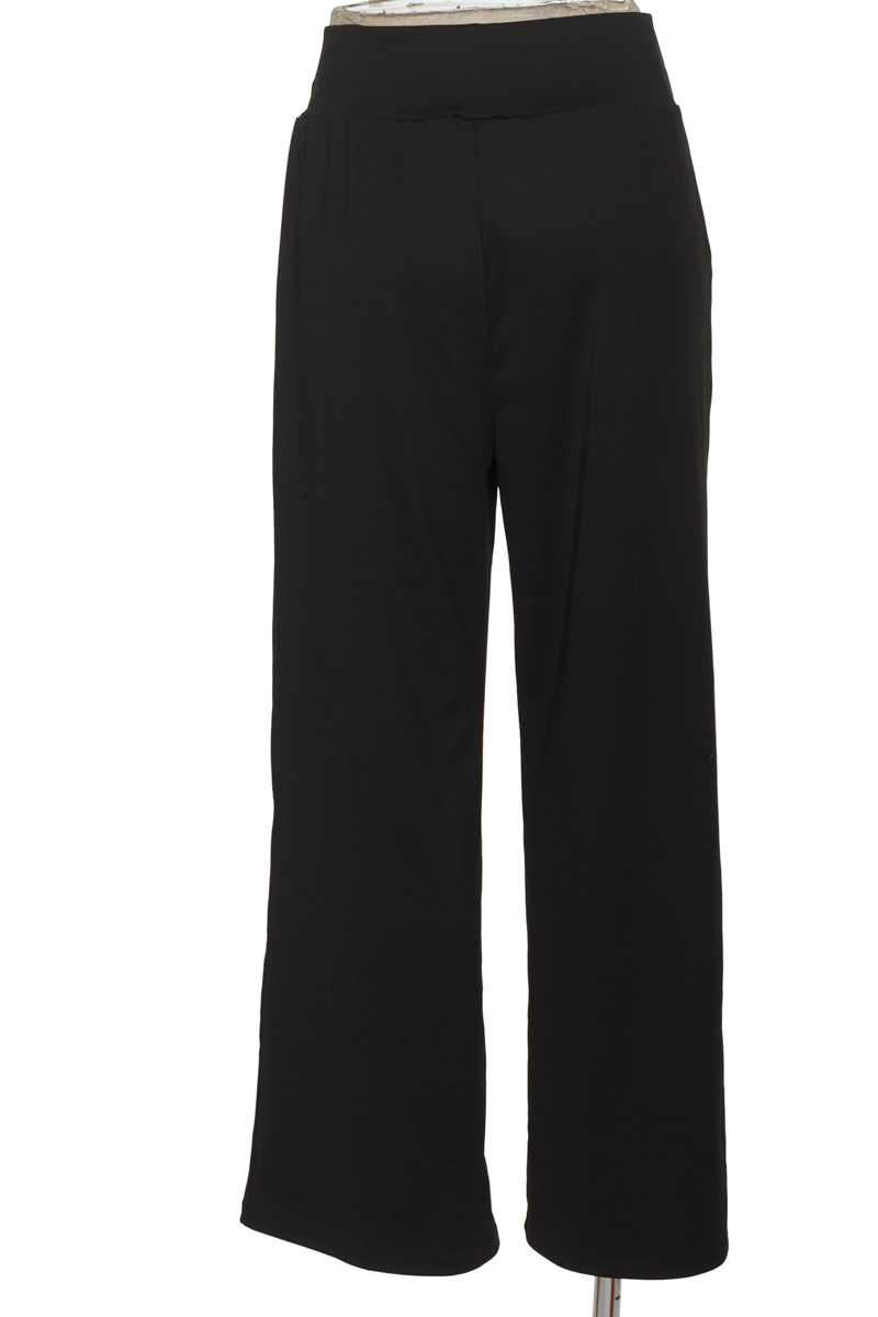 Pantalones color Negro - Closeando