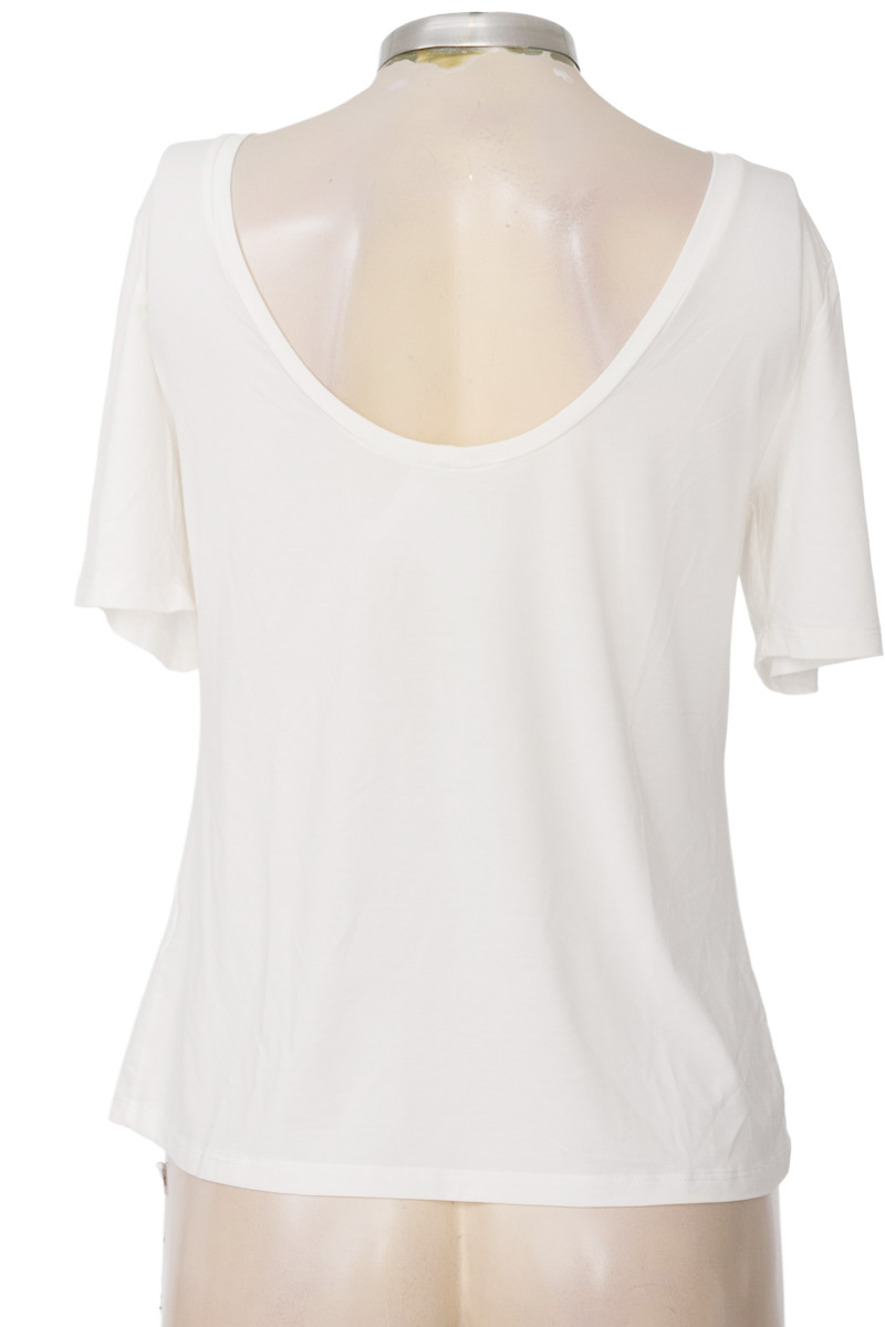 Top / Camiseta color Blanco - NAF NAF