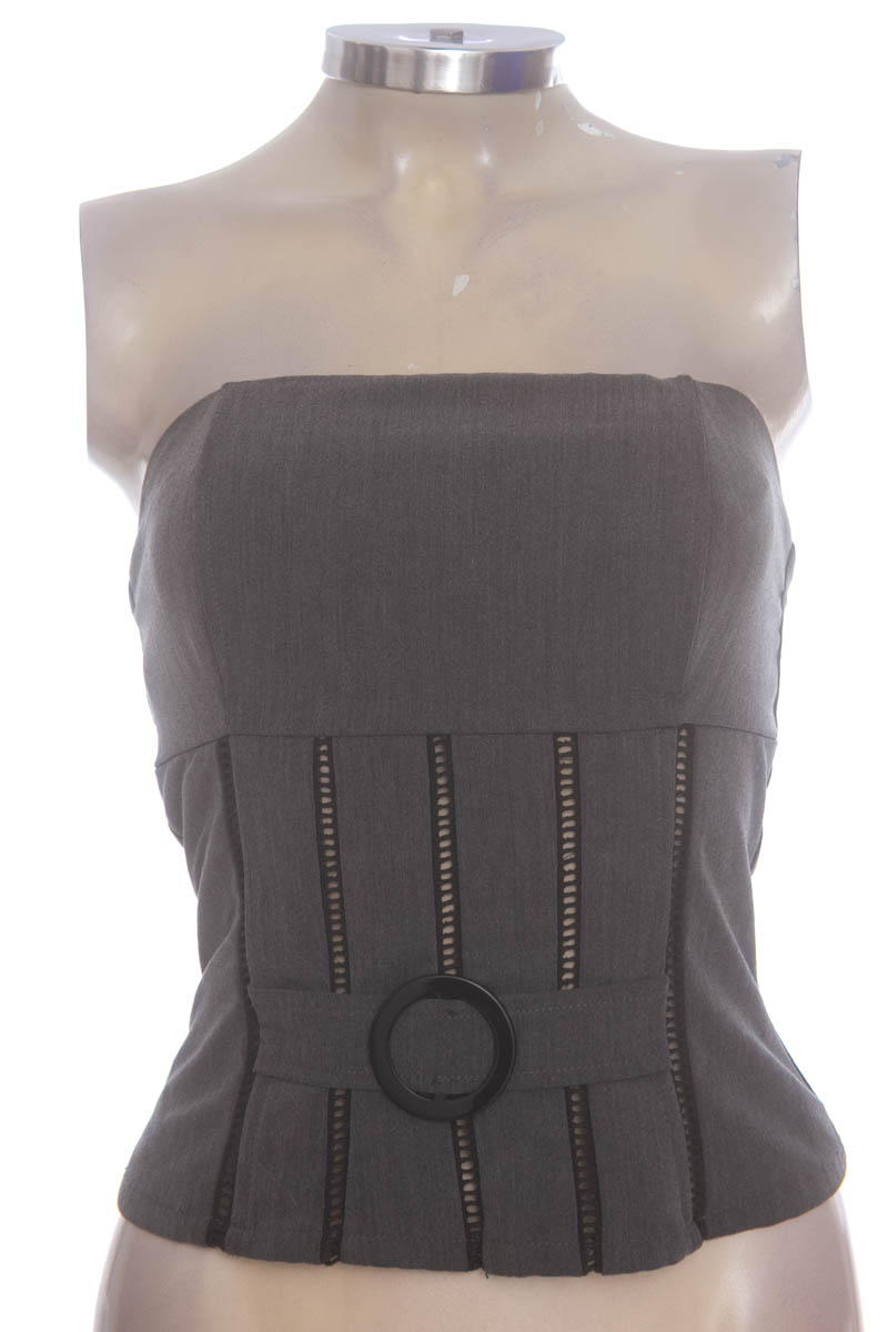 Top / Camiseta color Gris - Studio F