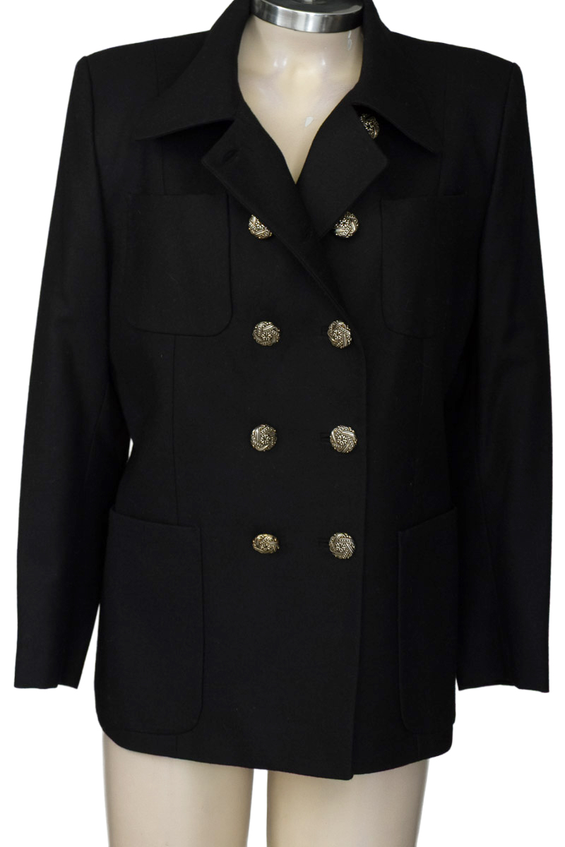 Chaqueta / Abrigo color Negro - Closeando