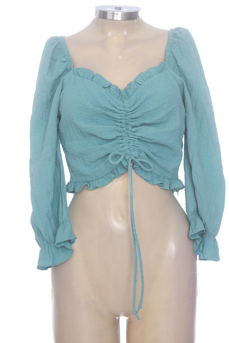 Top / Camiseta color Azul - Bershka