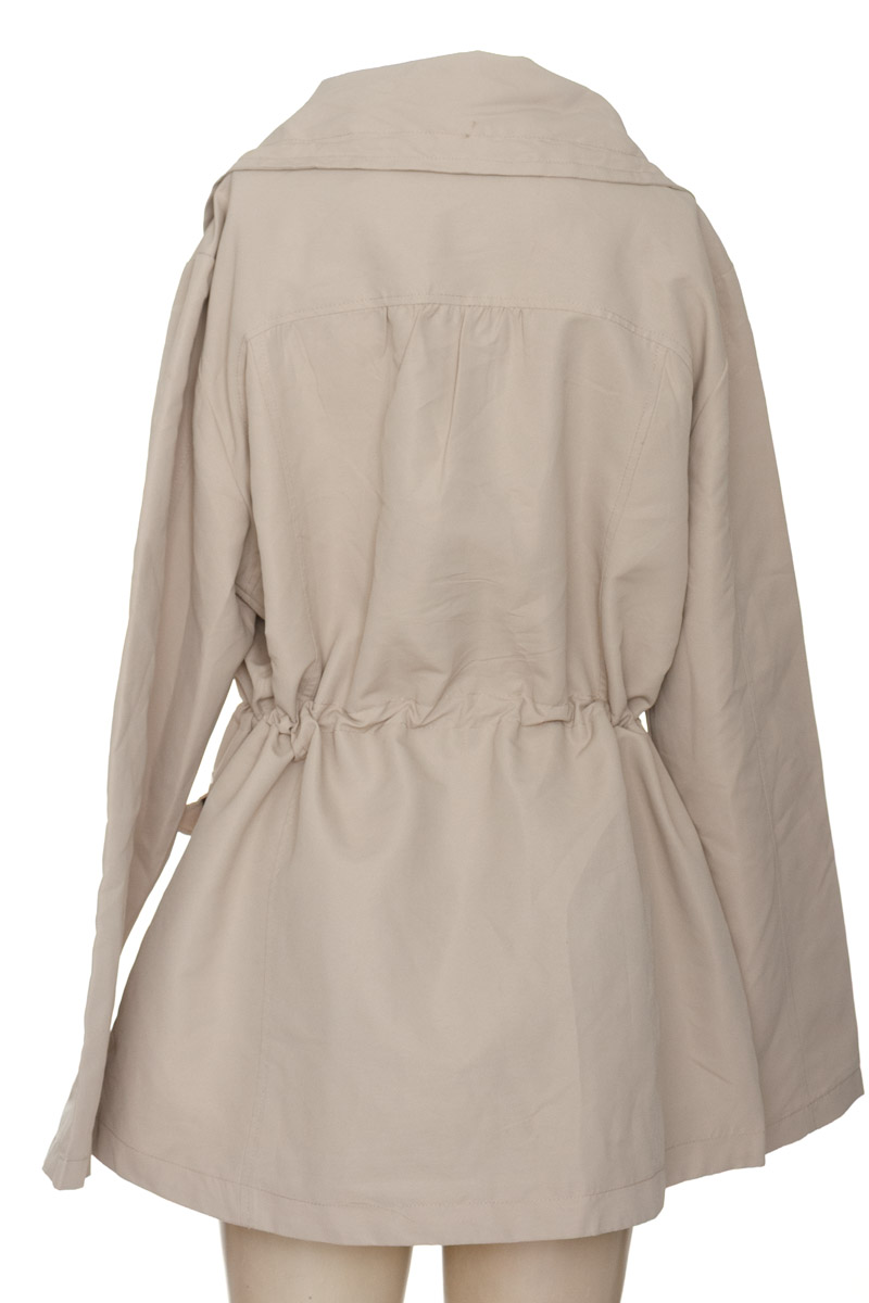 Chaqueta / Abrigo color Beige - Newboat
