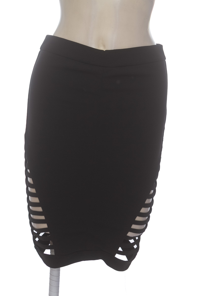 Falda color Negro - Closeando