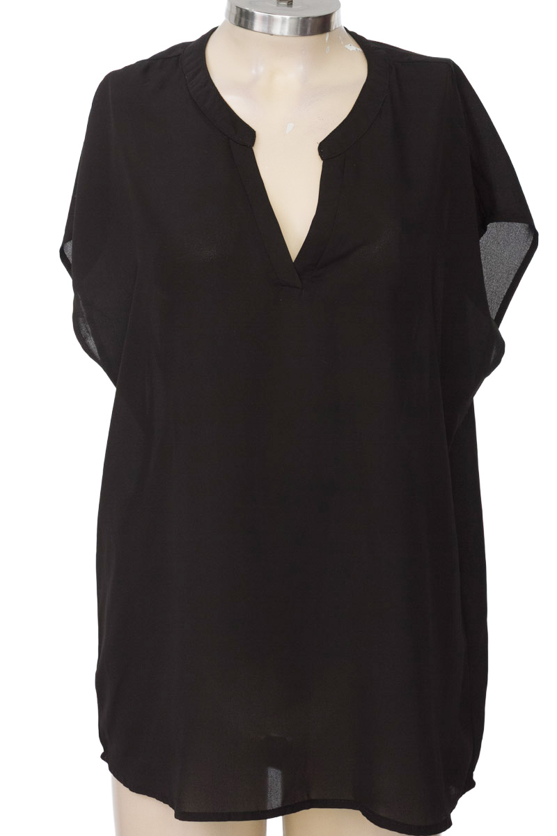 Blusa color Negro - Urb
