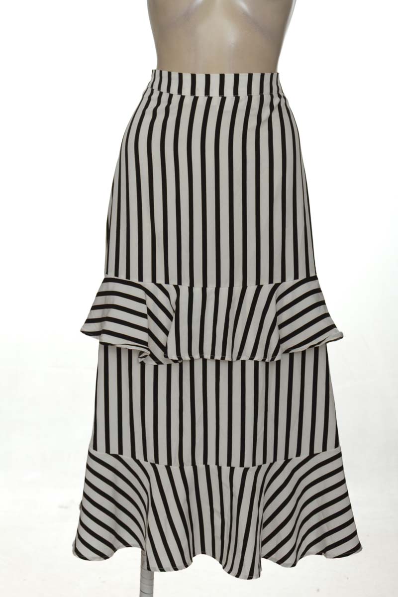 Falda color Negro - Closeando