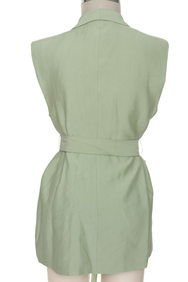 Chaqueta / Abrigo color Verde - Zara