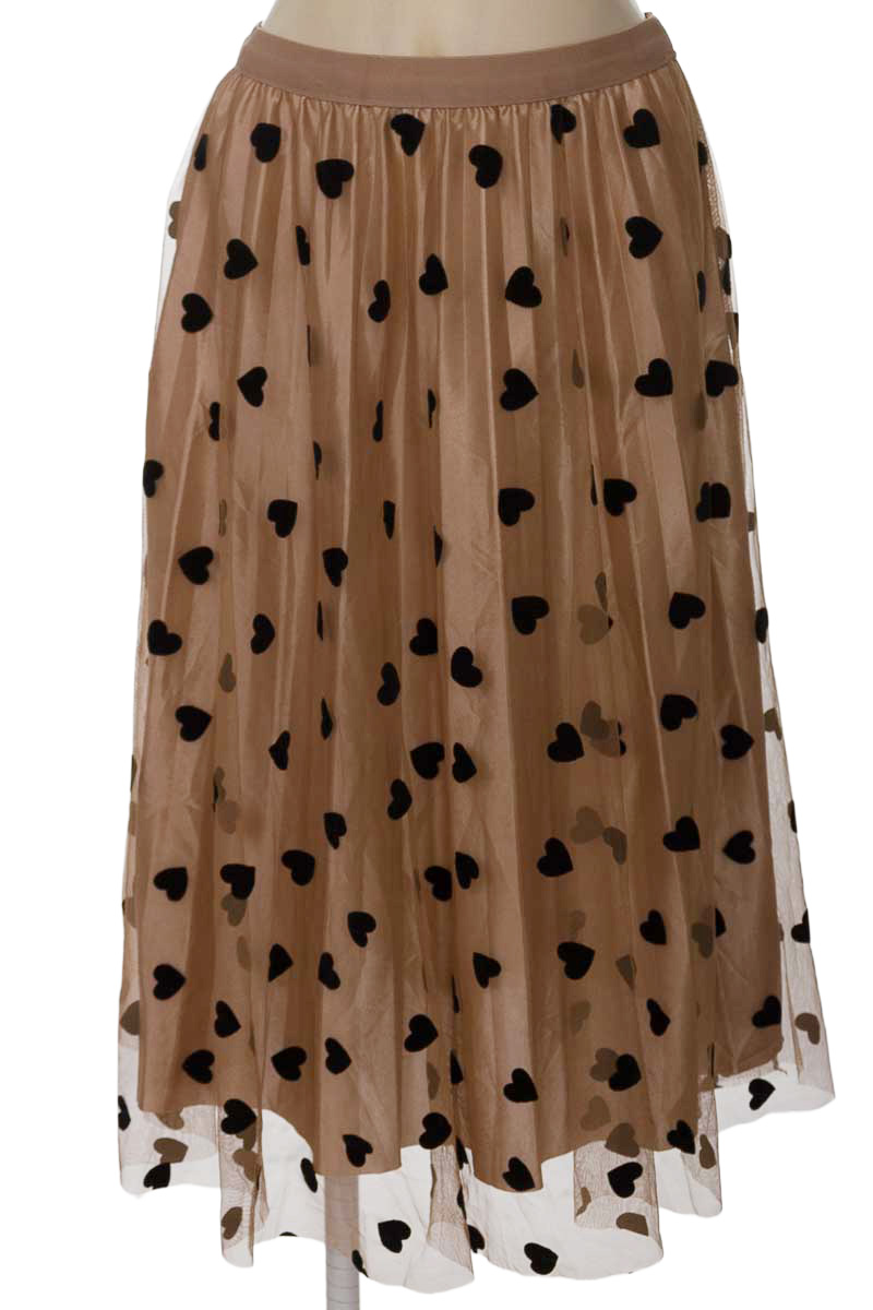 Falda color Beige - Closeando