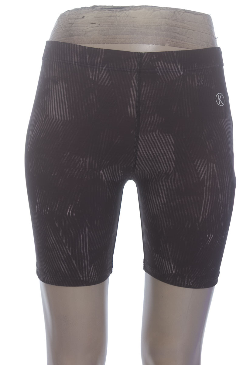 Ropa Deportiva / Salida de Baño color Negro - Kamila Athletic