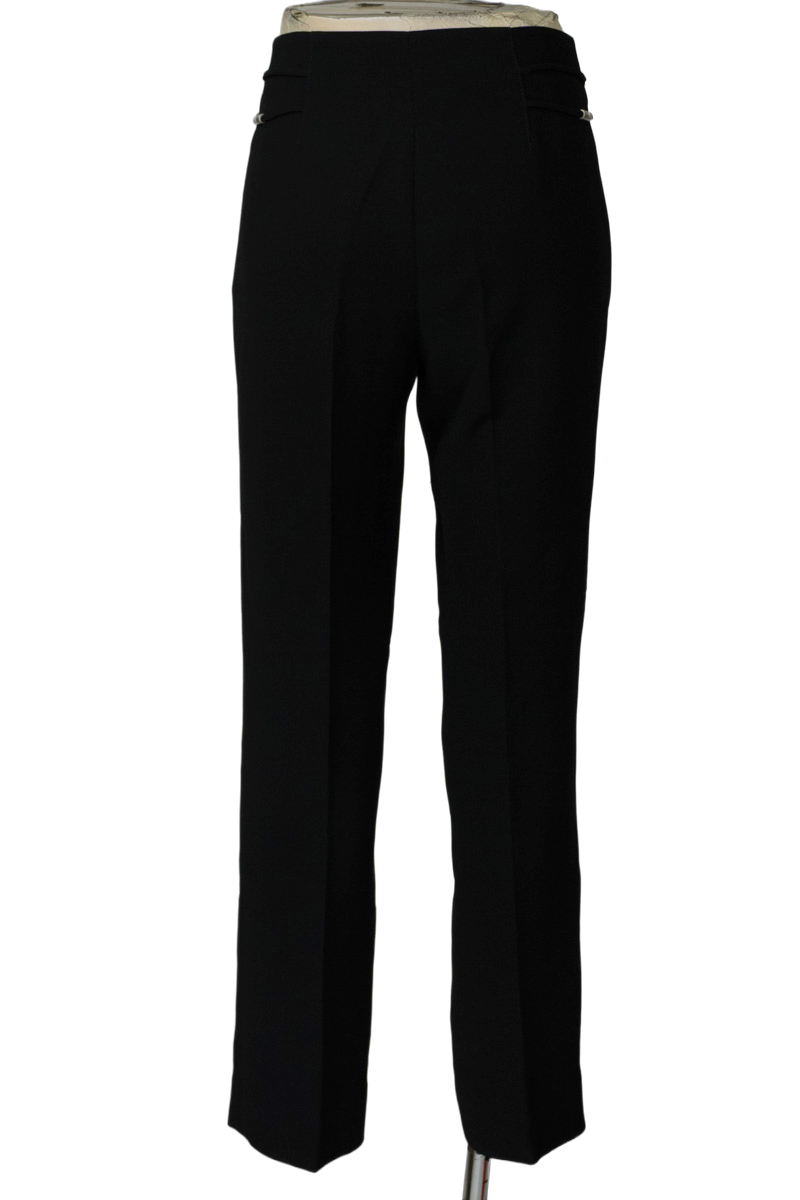 Pantalones color Negro - Closeando