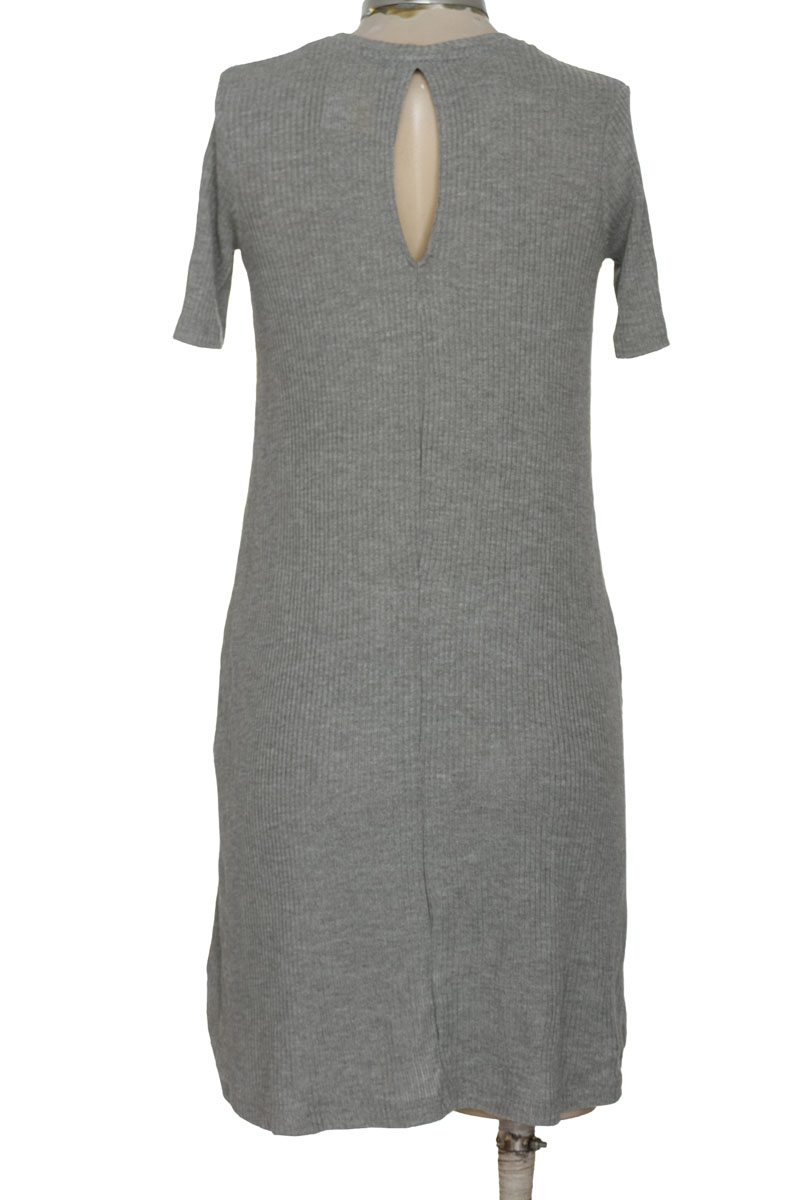 Vestido / Enterizo color Gris - Pull & Bear