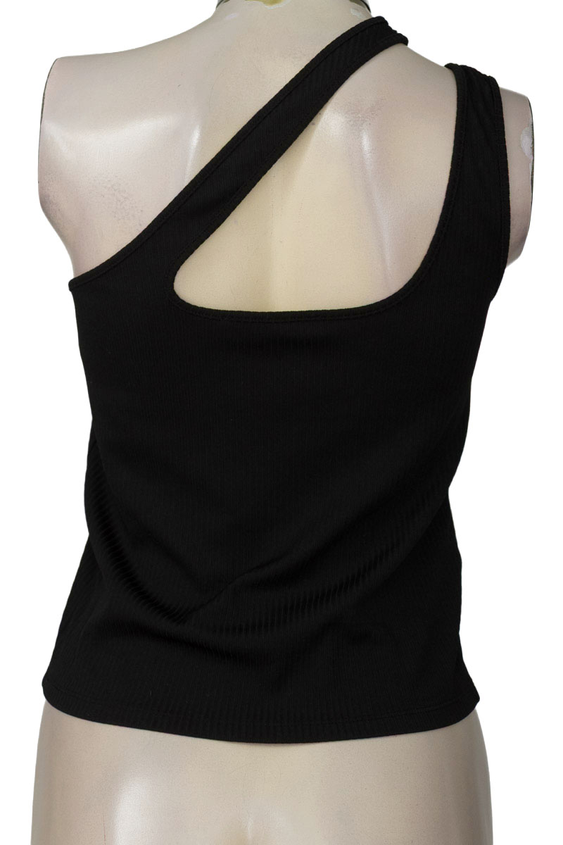 Top / Camiseta color Negro - MNG