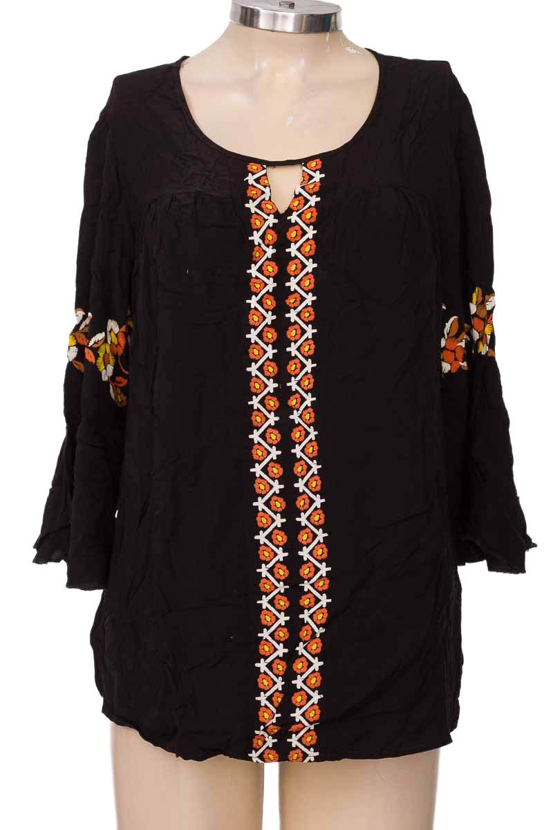 Blusa color Negro - L&H