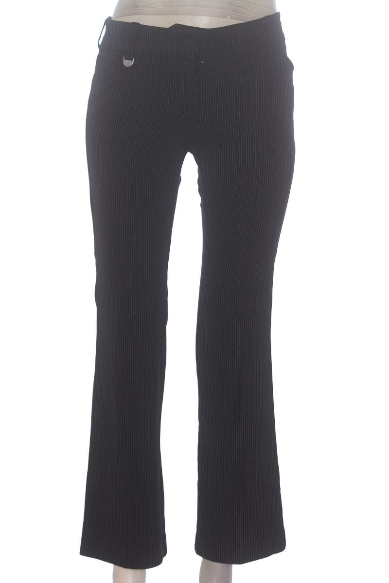 Pantalones color Negro - New York & Company