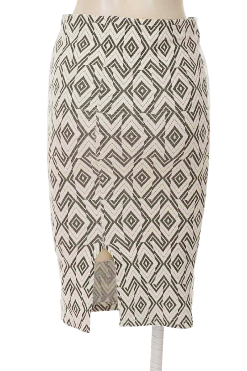 Falda color Beige - Stradivarius