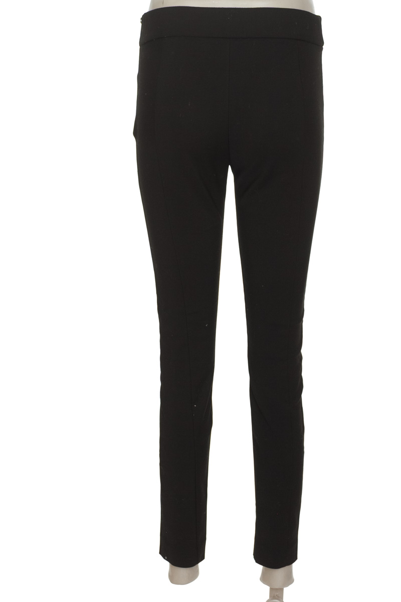 Pantalones color Negro - MNG