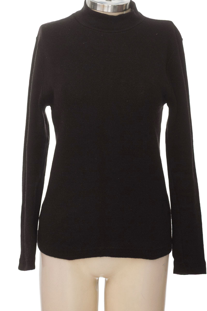 Sweater color Negro - Closeando