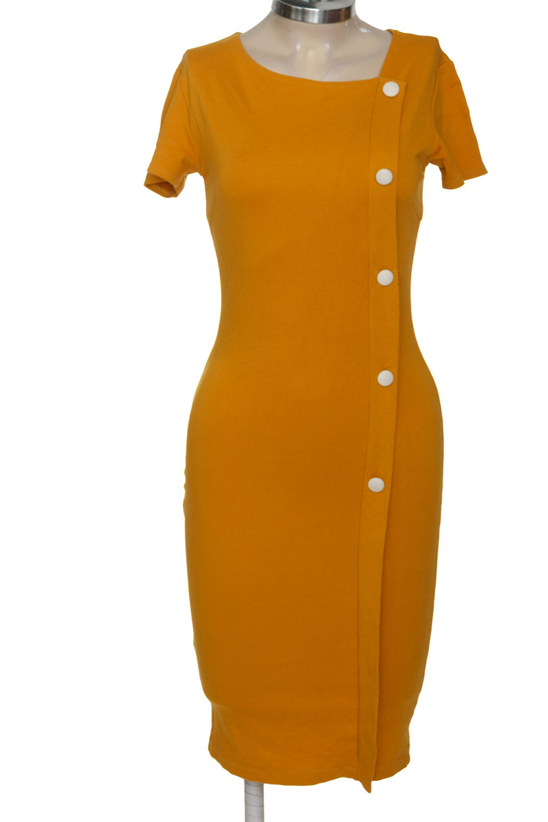 Vestido / Enterizo color Mostaza - Closeando