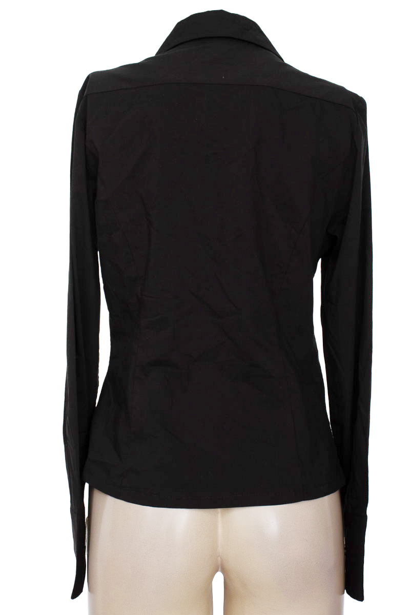 Blusa color Negro - Arkitect