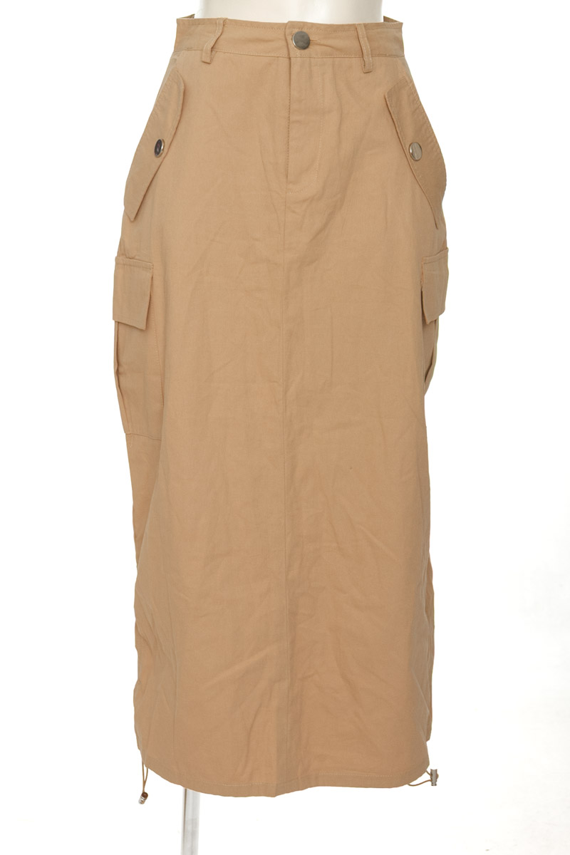Falda color Beige - Closeando