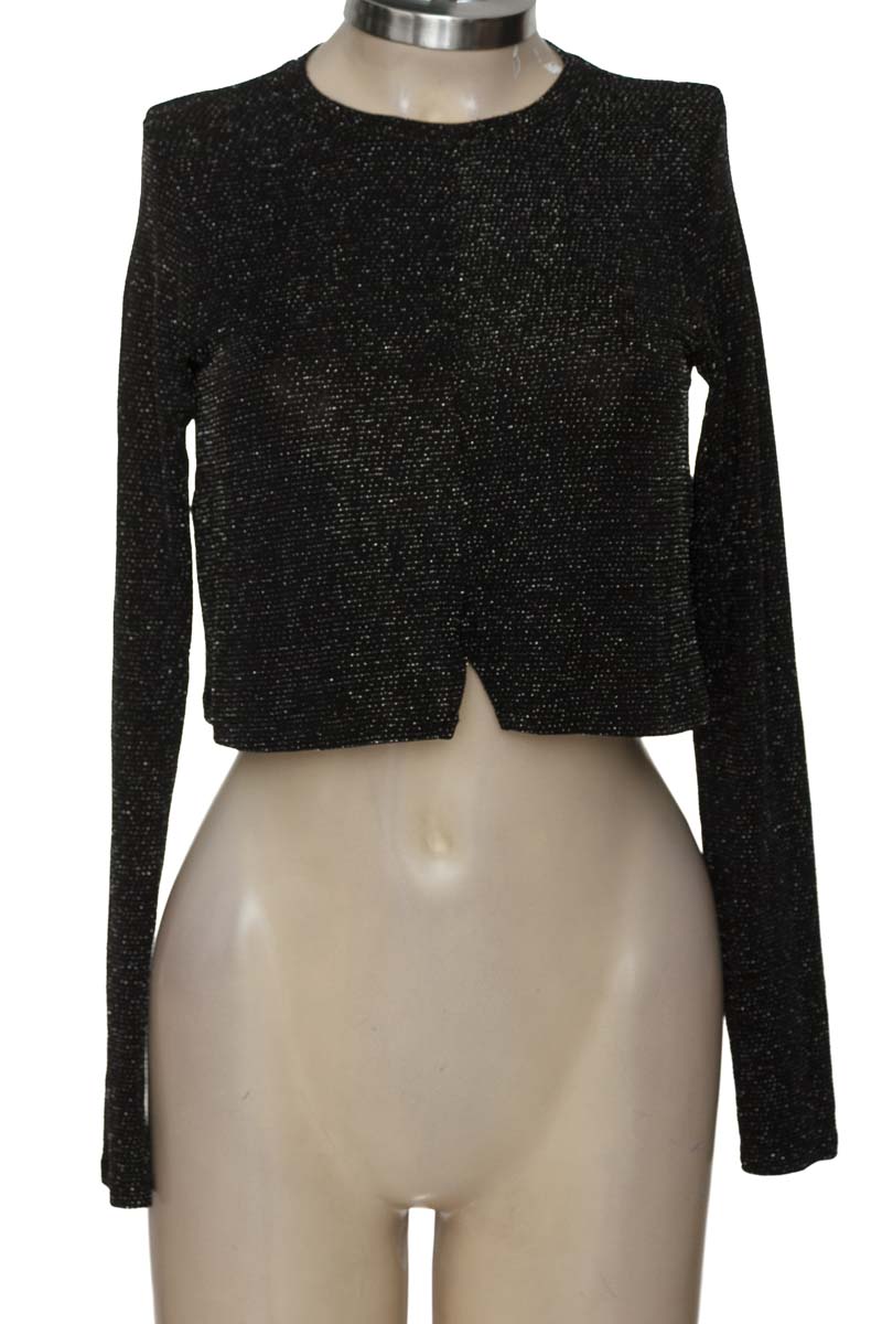 Top / Camiseta color Negro - MATTELSA