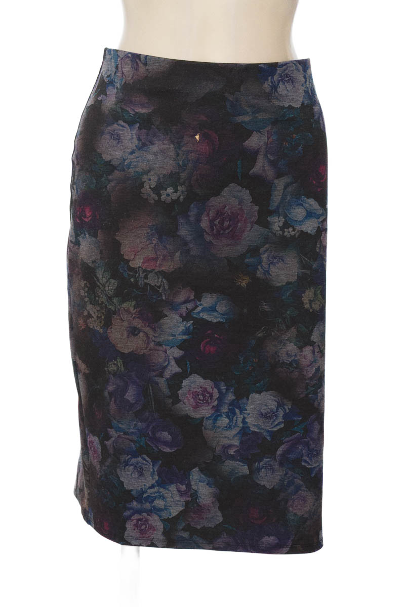 Falda color Negro - NYCC