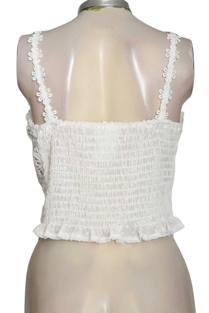 Top / Camiseta color Blanco - Closeando