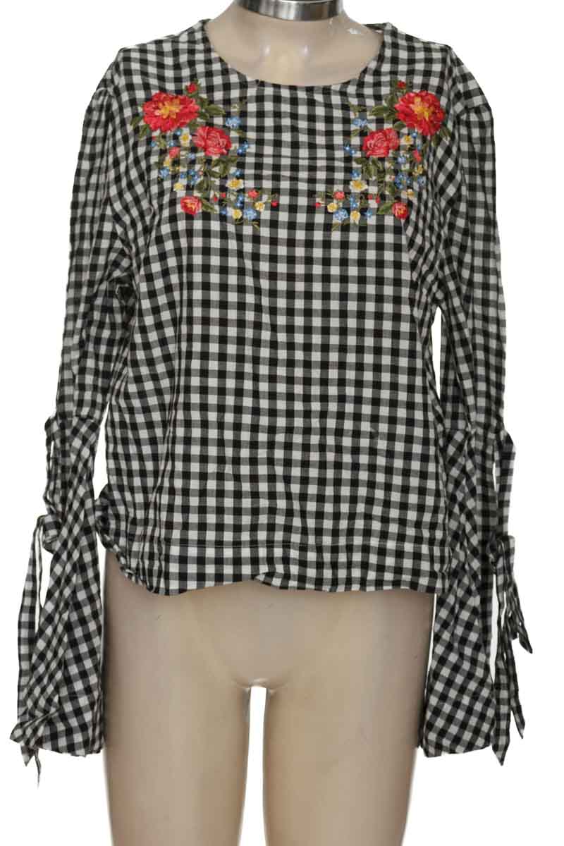 Blusa color Negro - Stradivarius