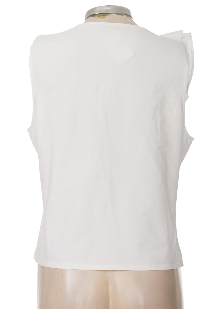 Top / Camiseta color Blanco - MNG