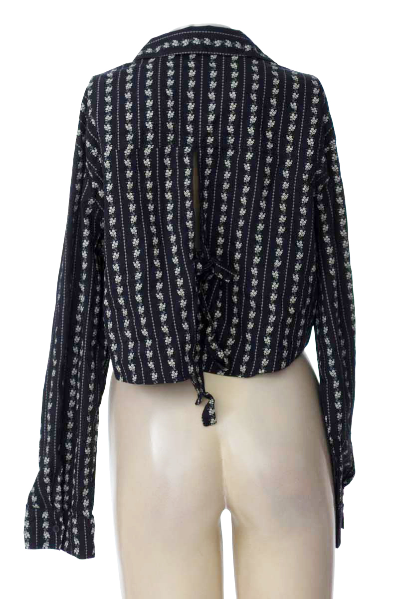 Blusa color Azul - Divided by H&M