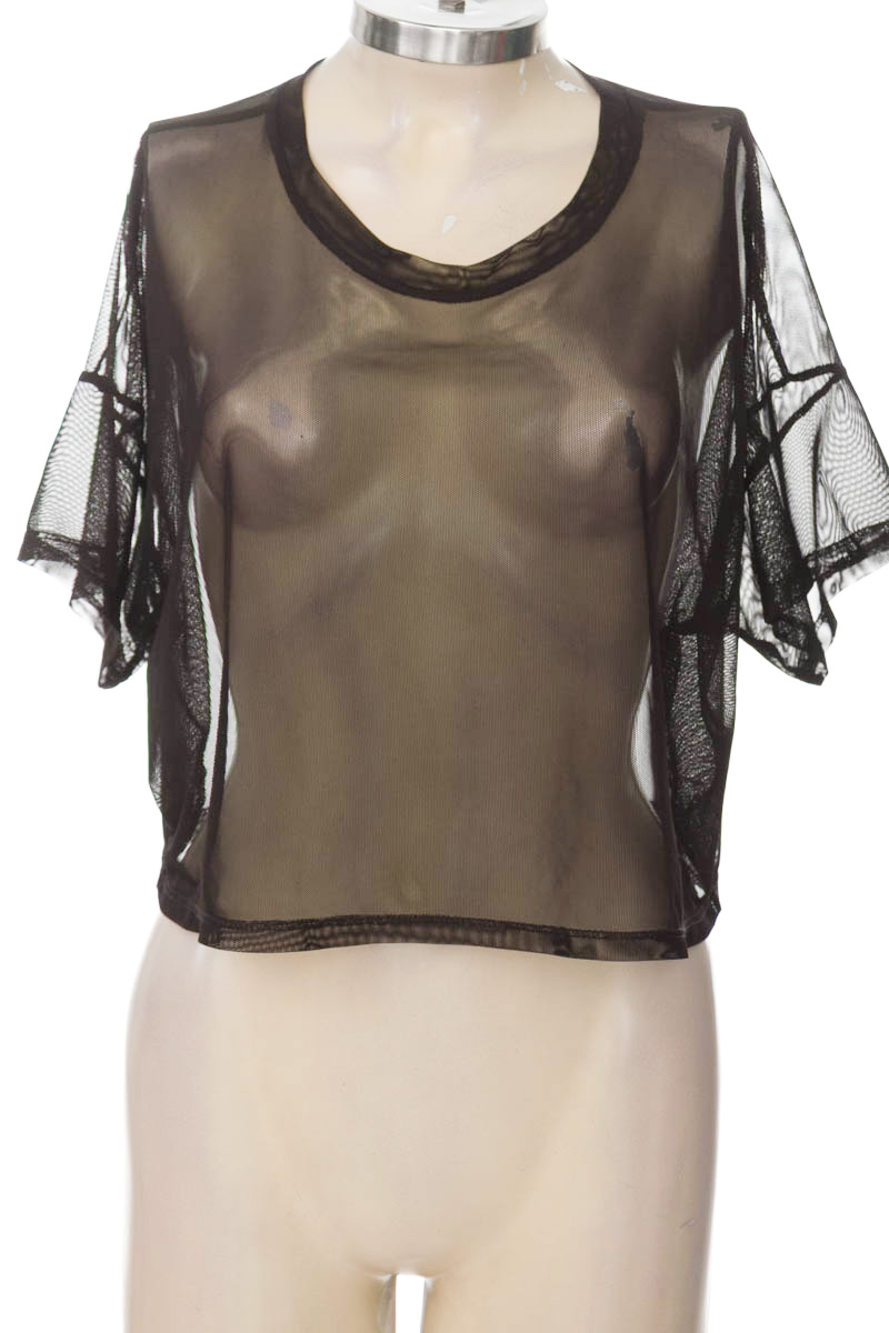 Top / Camiseta color Negro - DENIMLAB