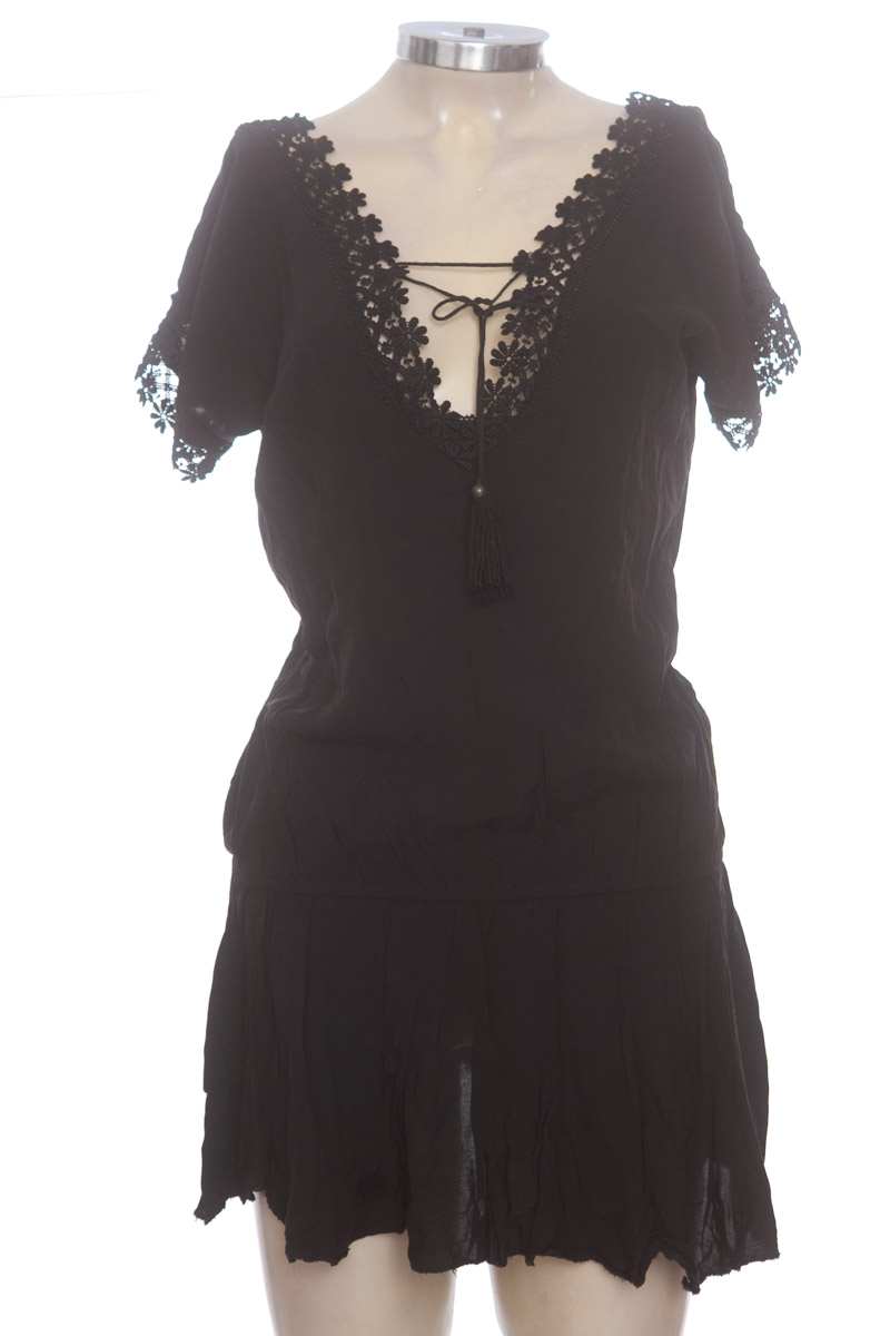 Vestido / Enterizo color Negro - Macadamia