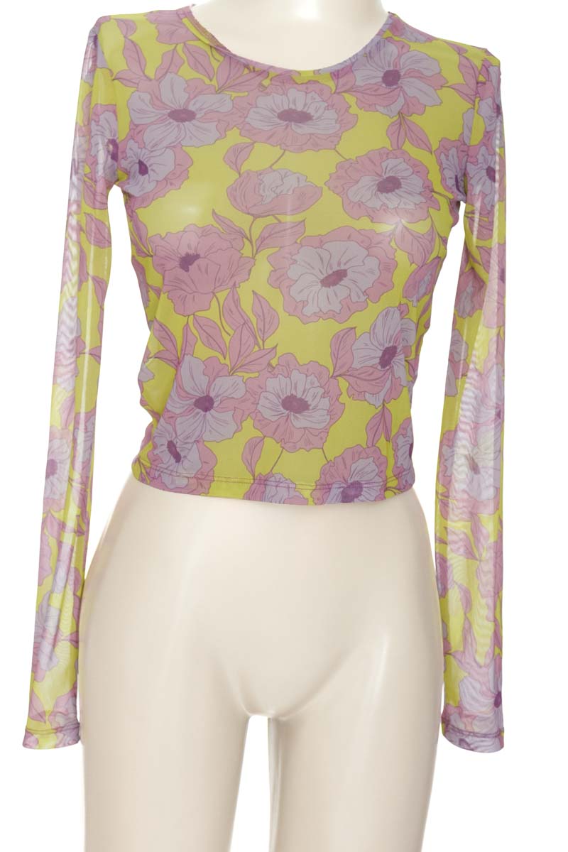 Top / Camiseta color Lila - Zara