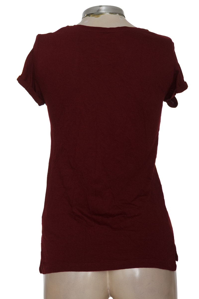 Top / Camiseta color Vinotinto - Stradivarius