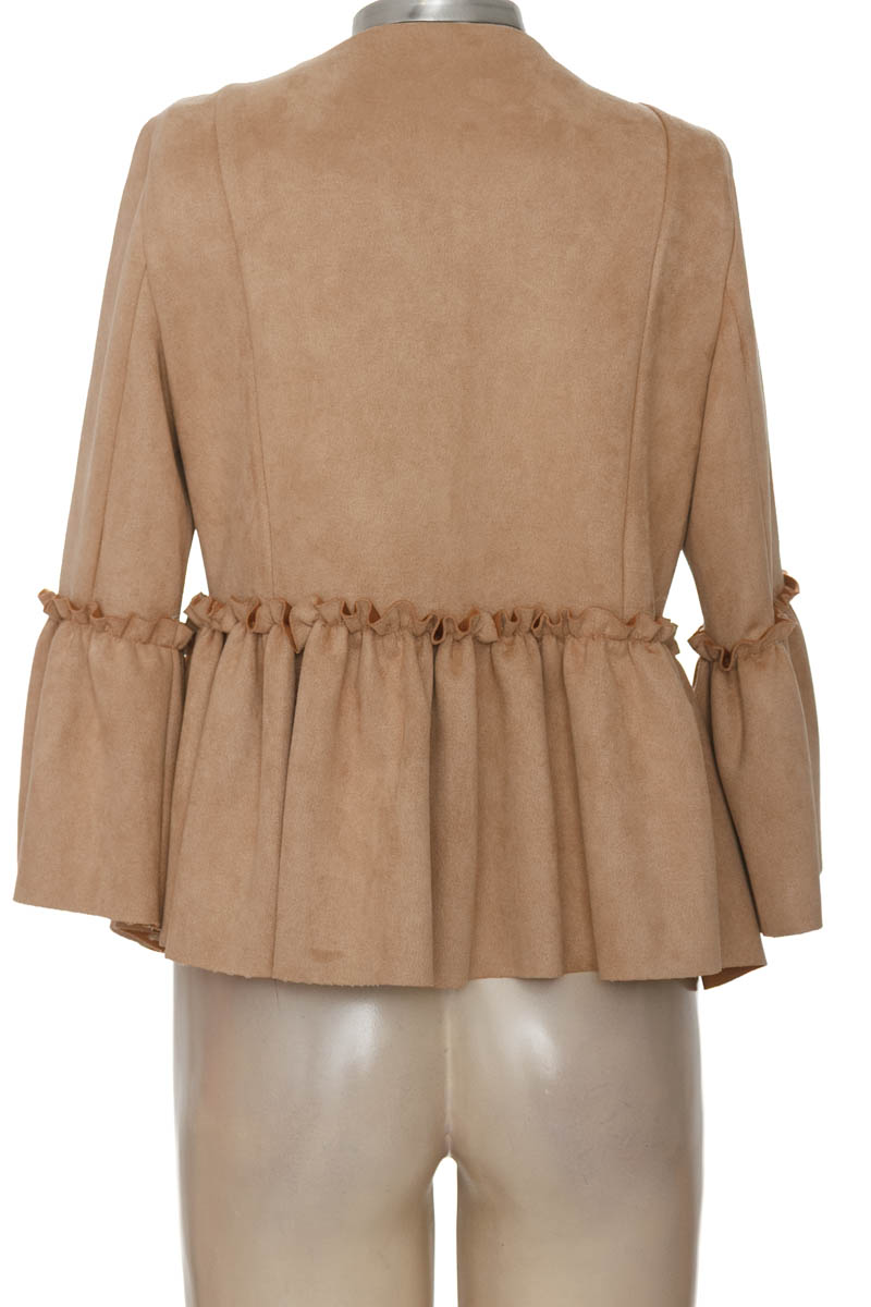 Chaqueta / Abrigo color Beige - Closeando