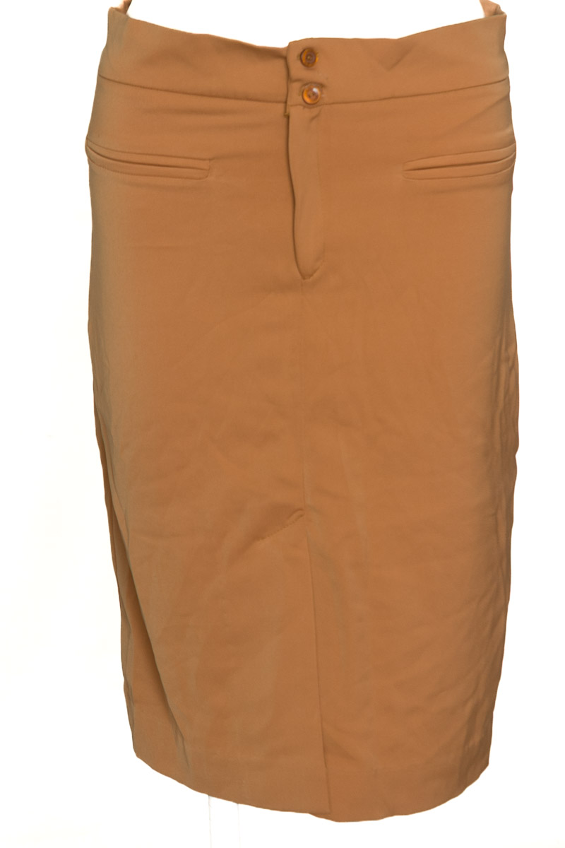 Falda color Beige - Closeando