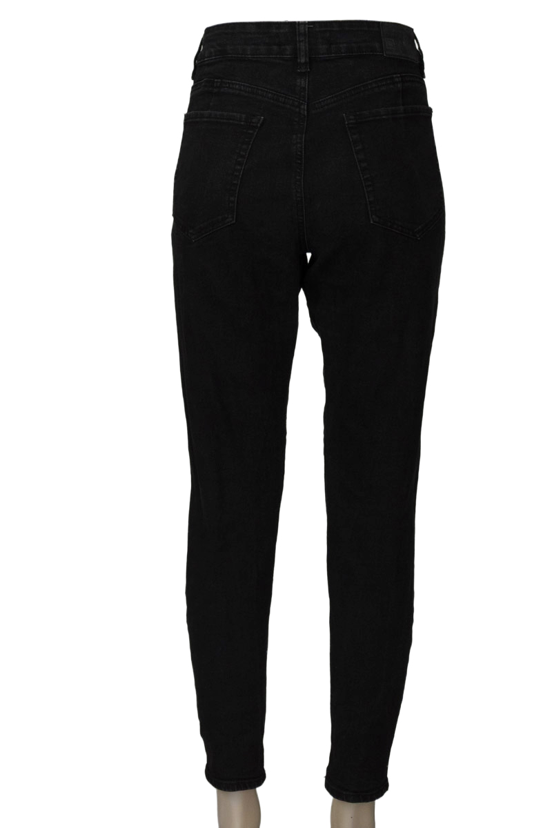 Pantalones color Negro - Rifle
